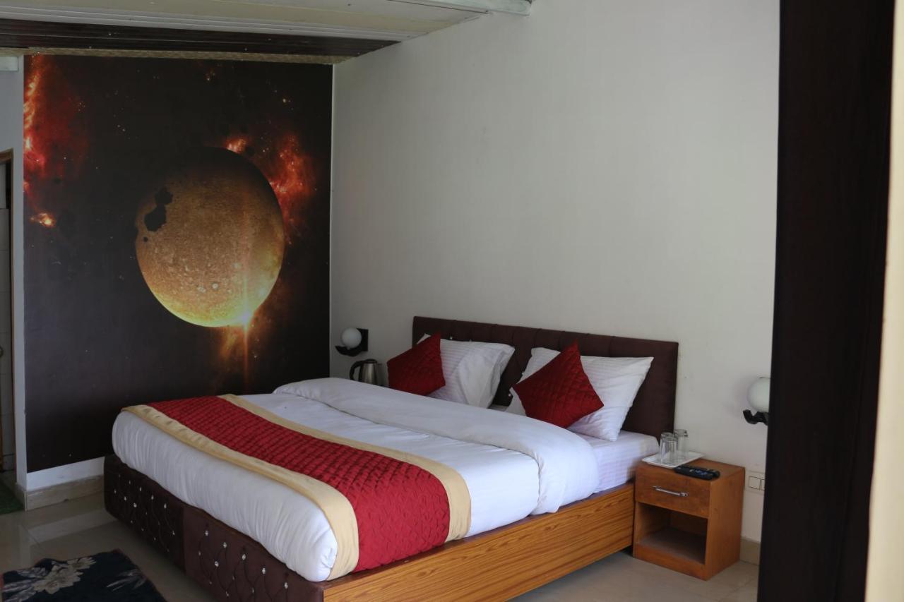Cosmo Cottages Kanatal Bagian luar foto